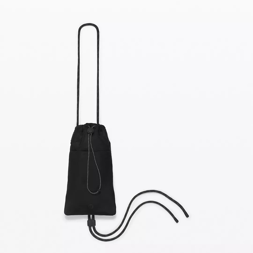 Play Forward Phone Crossbody LULULEMON